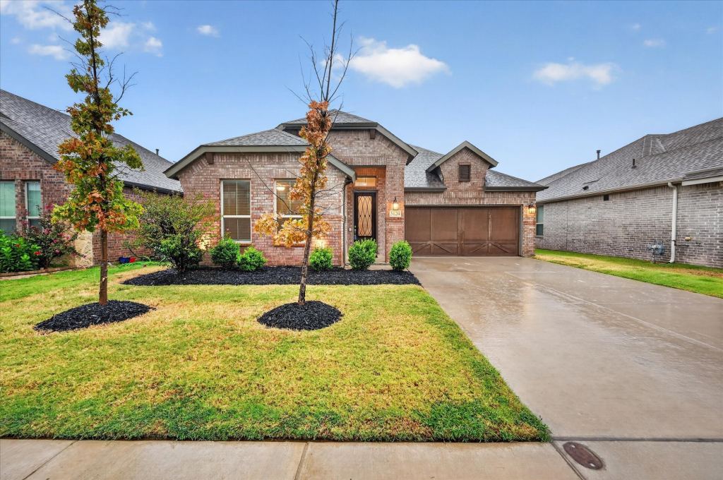 5120 Beautyberry Drive, Fort Worth, TX 76036 — photo 1