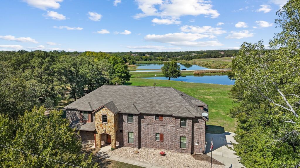 310 Falcon Drive, Weatherford, TX 76088 — photo 1
