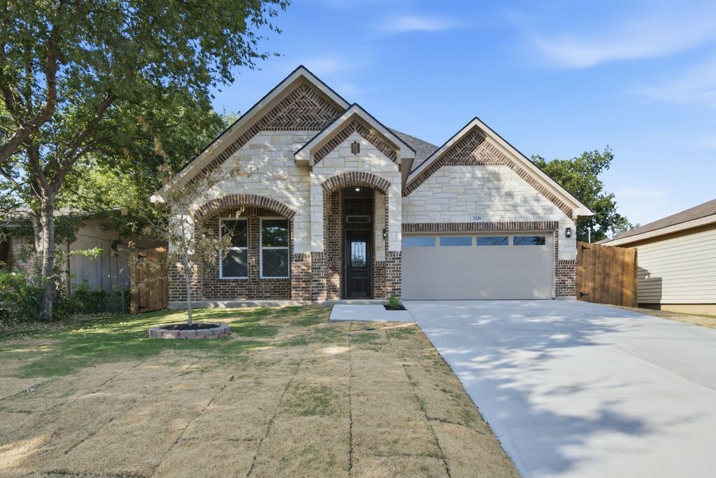 3220 25th Street, Fort Worth, TX 76106 — photo 1