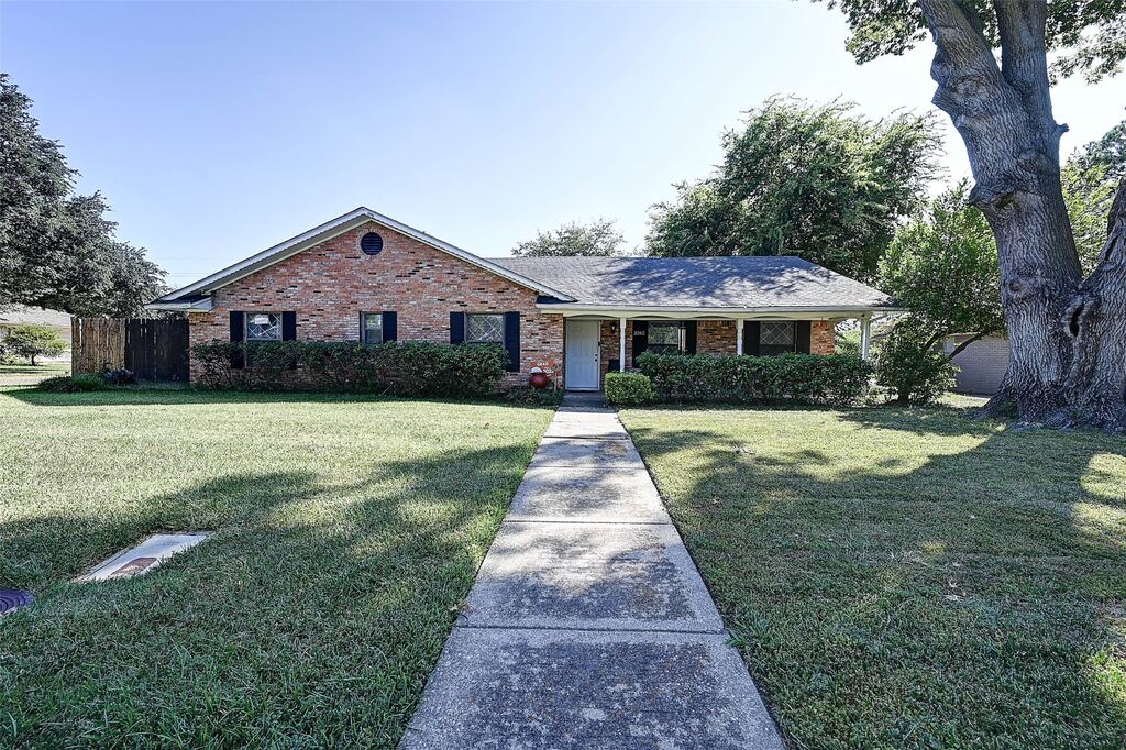 3262 Camelot Drive, Dallas, TX 75229 — photo 1