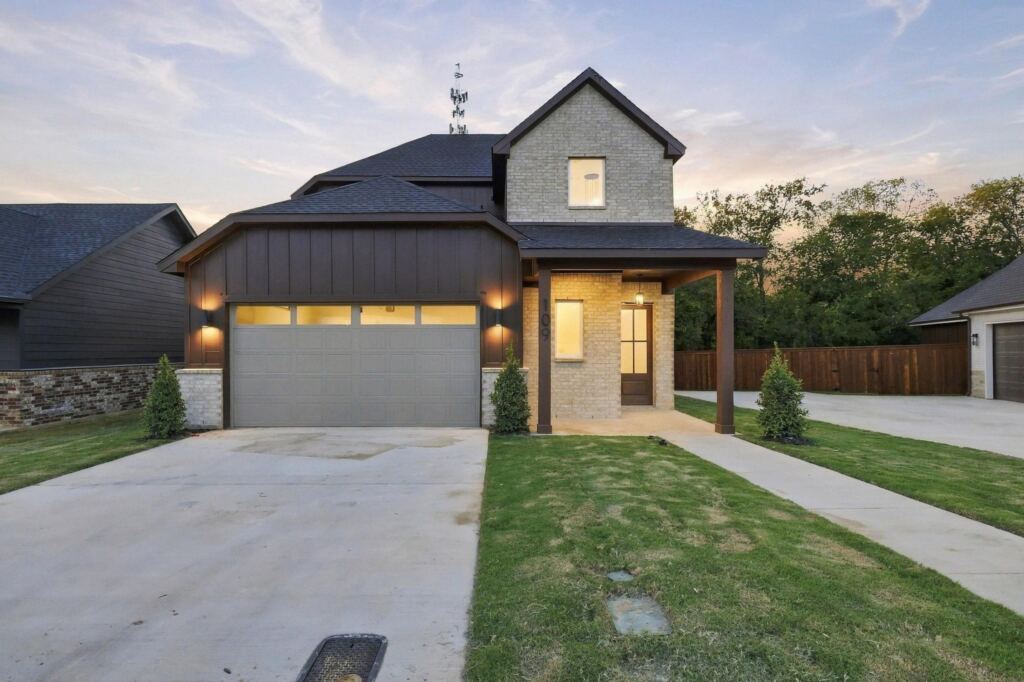 109 Iron Horse Lane