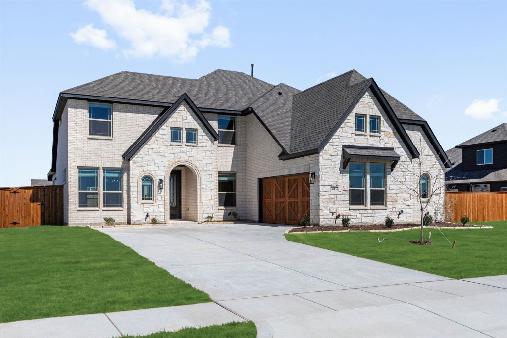 403 Birkdale Lane, Red Oak, TX 75154 — photo 1