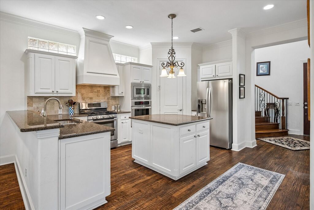 5936 Preston Gate Court, Dallas, TX 75230 — photo 1