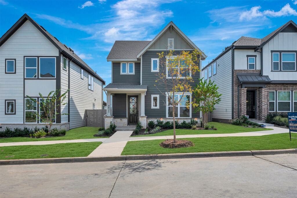 4821 Maxwell Drive