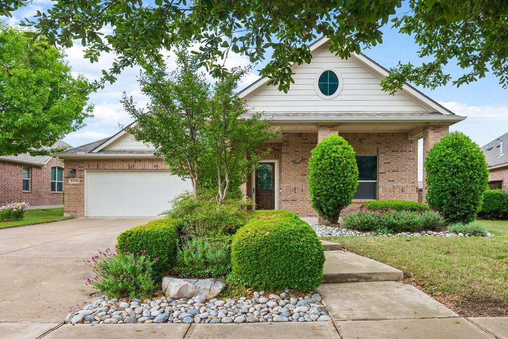 1208 Isabella Lane, Savannah, TX 76227 — photo 1