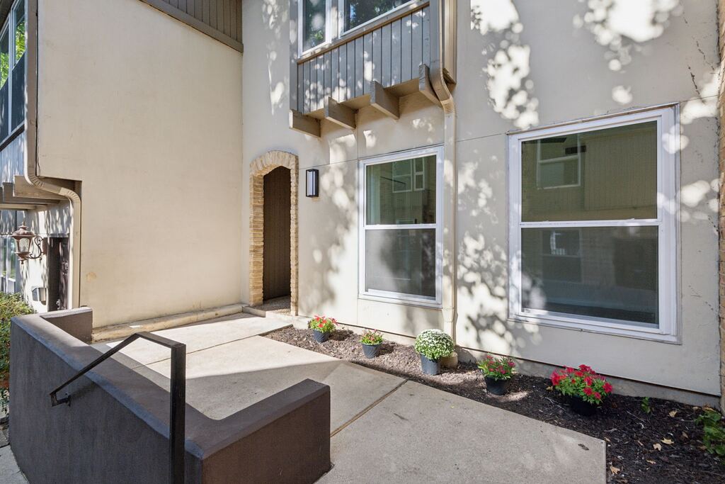 3333 Prescott Avenue, Dallas, TX 75219 — photo 1