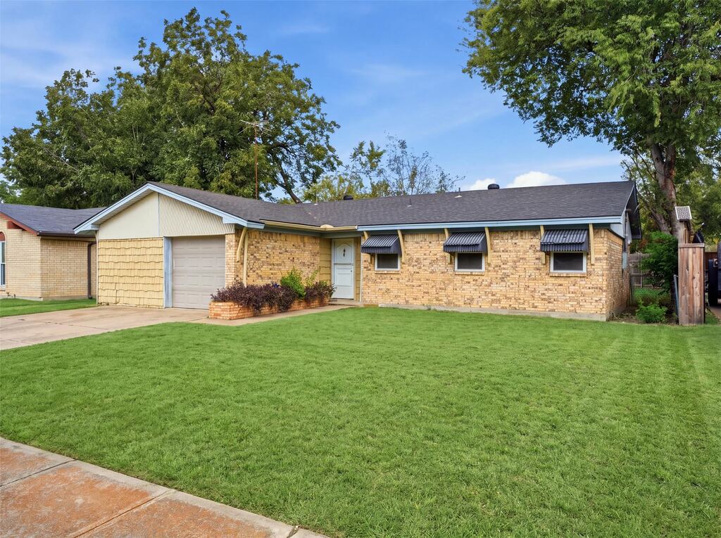 114 Crestridge Drive, Hutchins, TX 75141 — photo 1