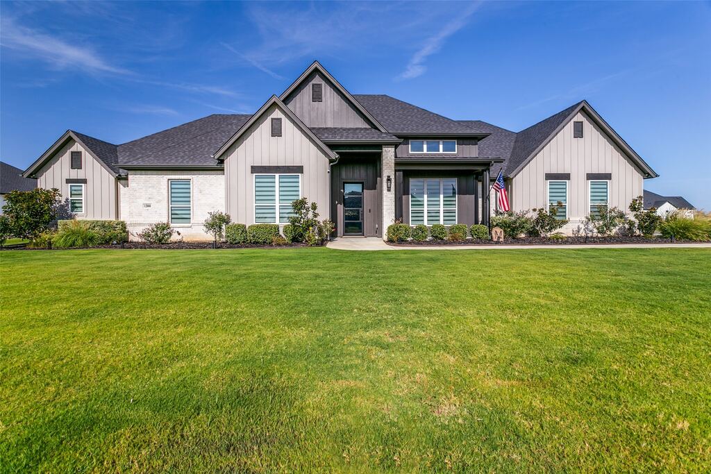 12000 Bella Vino Drive, Fort Worth, TX 76126 — photo 1