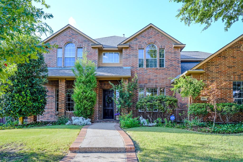 924 Brentwood Drive, Murphy, TX 75094 — photo 1