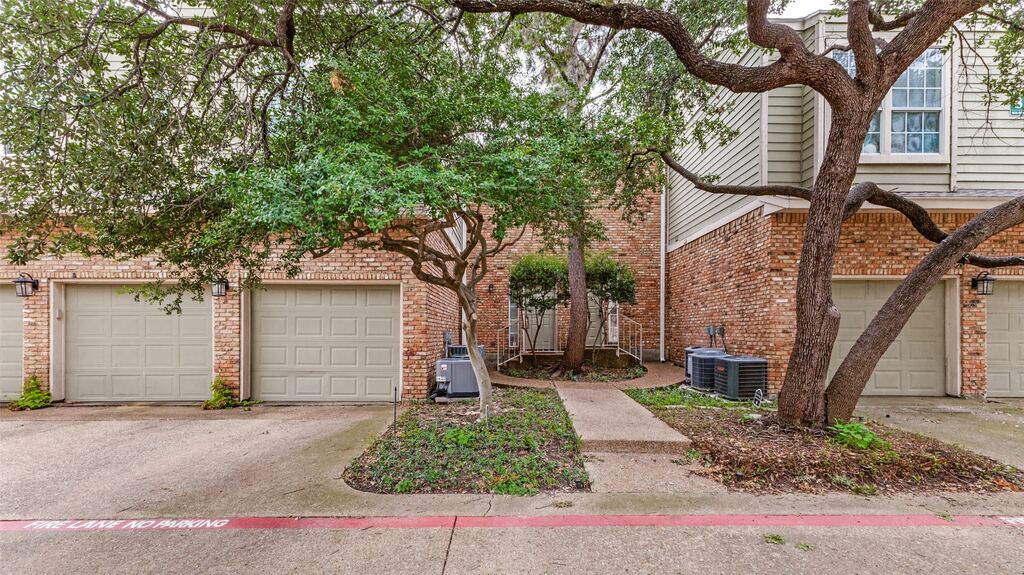 7151 Gaston Avenue 802, Dallas, TX 75214 — photo 1