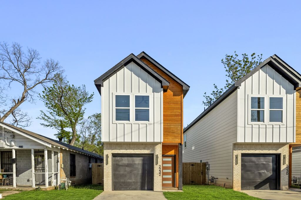 2232 Hooper Street, Dallas, TX 75215 — photo 1