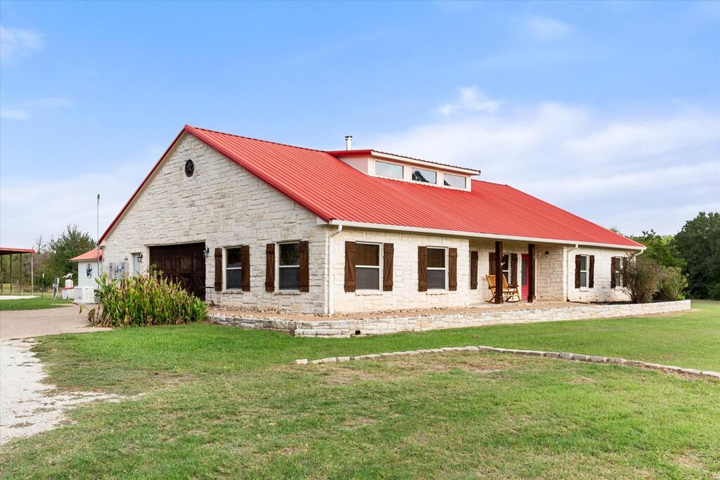 107 Fcr 210, Fairfield, TX 75840 — photo 1
