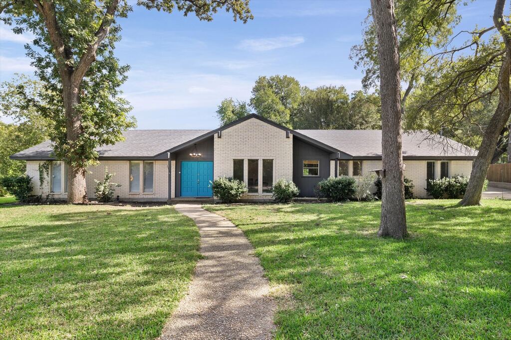 1013 Fairway Road