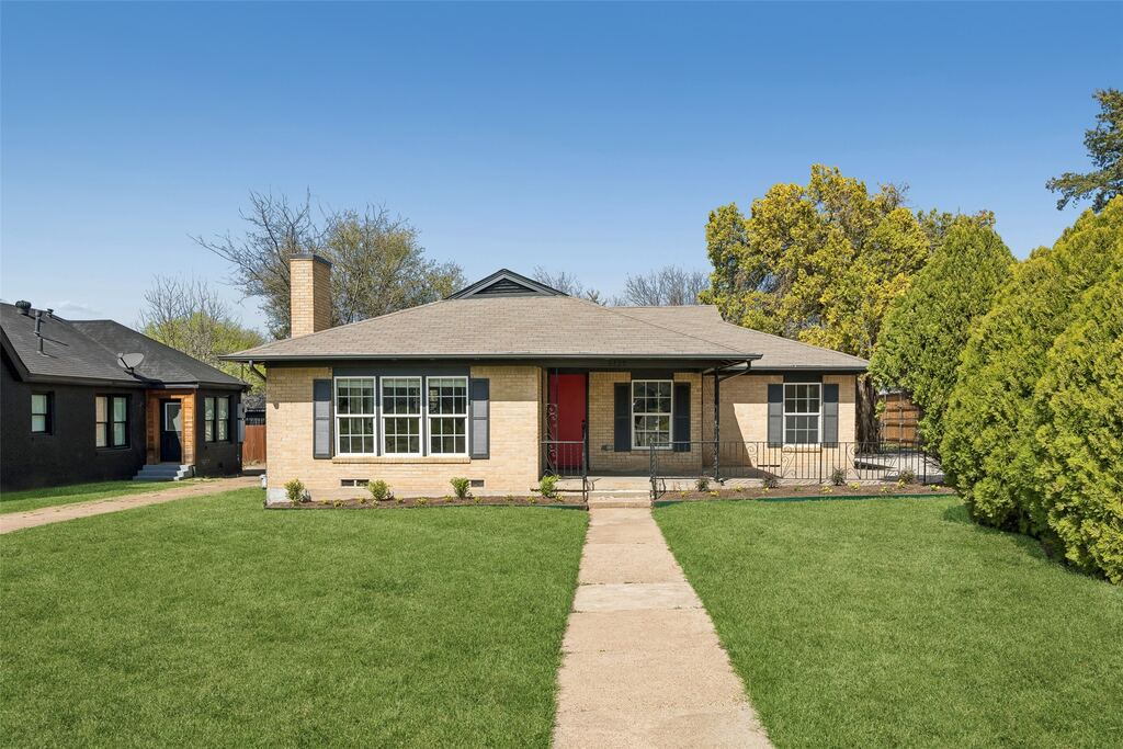 3335 Burlingdell Avenue, Dallas, TX 75211 — photo 1