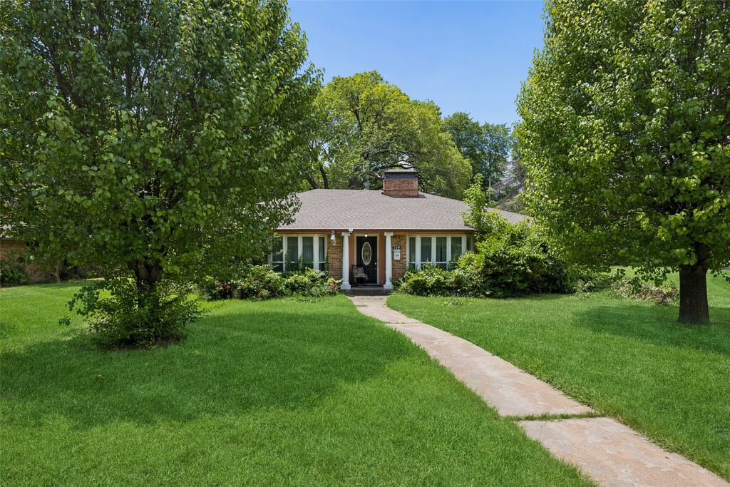 724 W Five Mile Parkway, Dallas, TX 75224 — photo 1