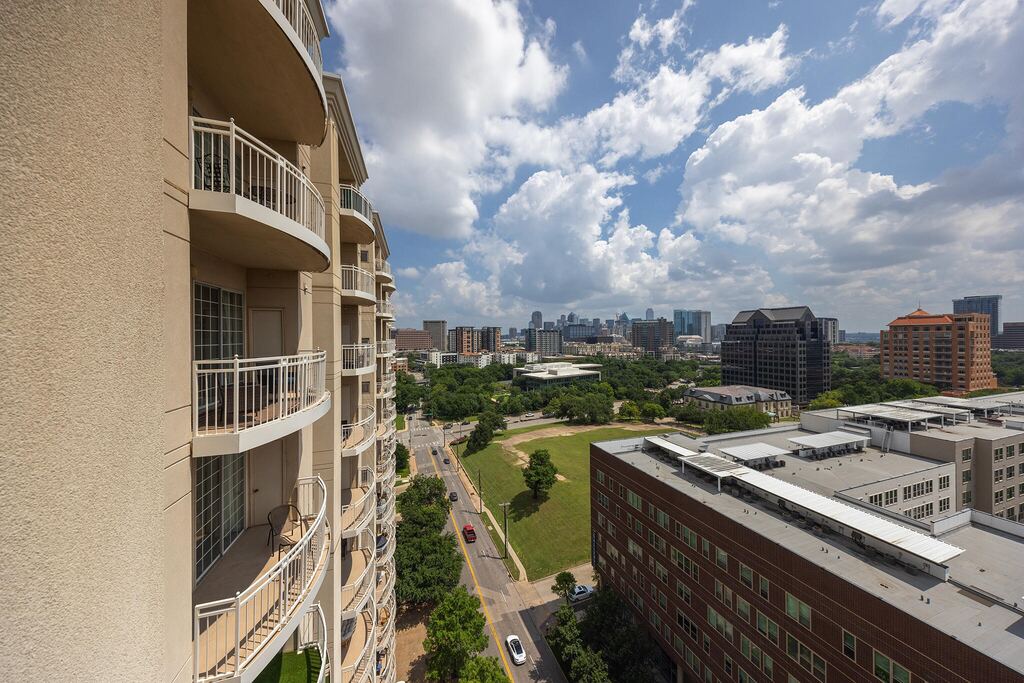 3225 Turtle Creek Boulevard 1422, Dallas, TX 75219 — photo 1