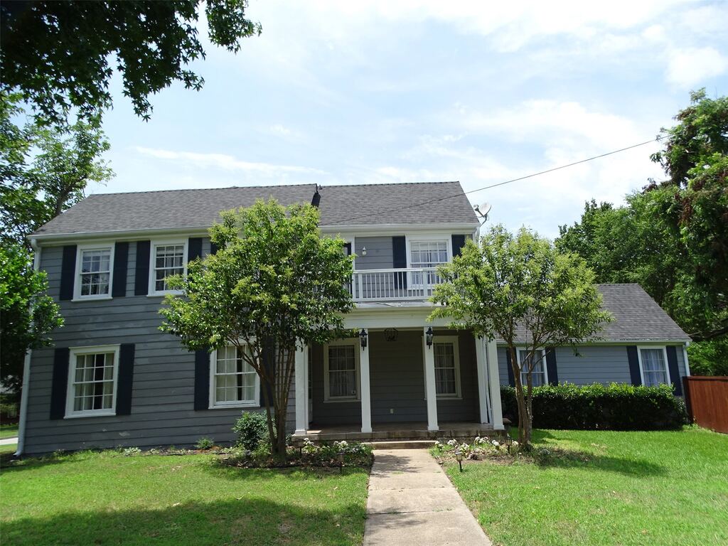 408 W Tyler Street, Ennis, TX 75119 — photo 1