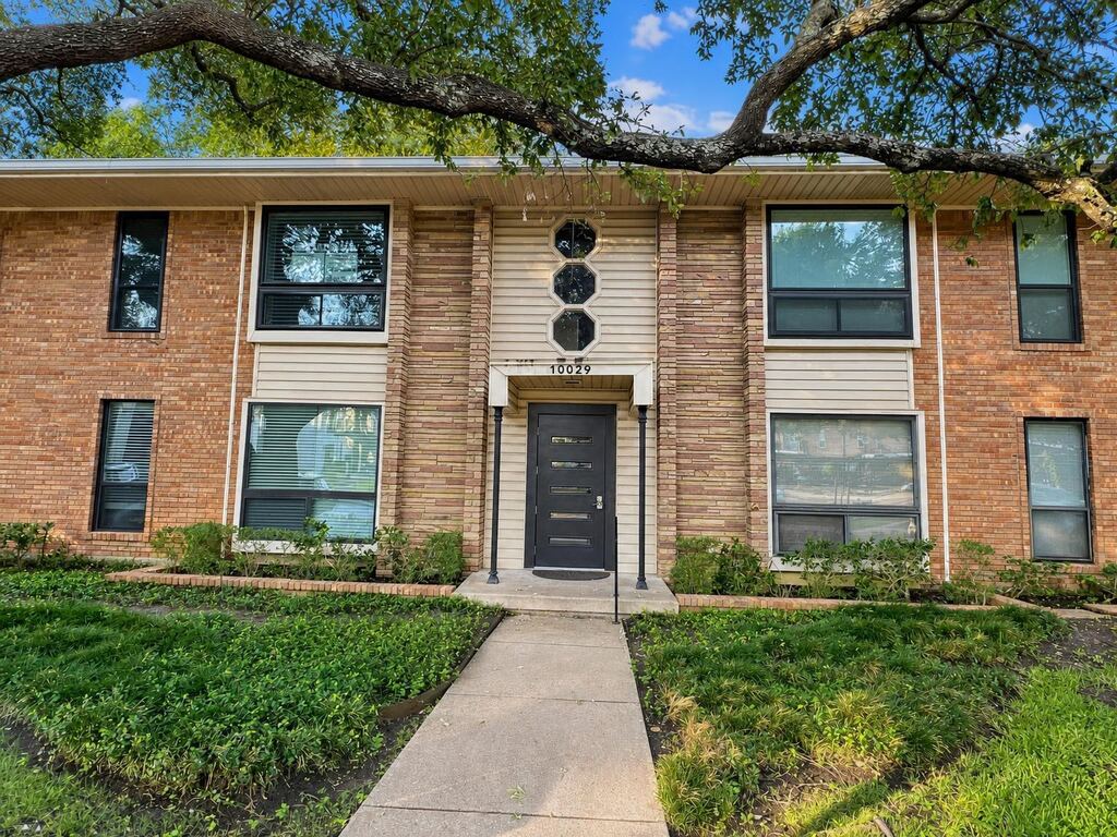 10029 Regal Park Lane 212, Dallas, TX 75230 — photo 1