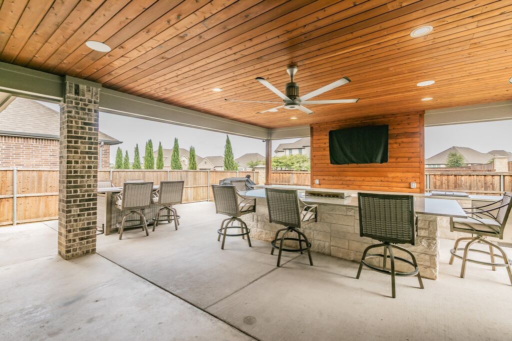 405 Marbrook Court, Fort Worth, TX 76131 — photo 1