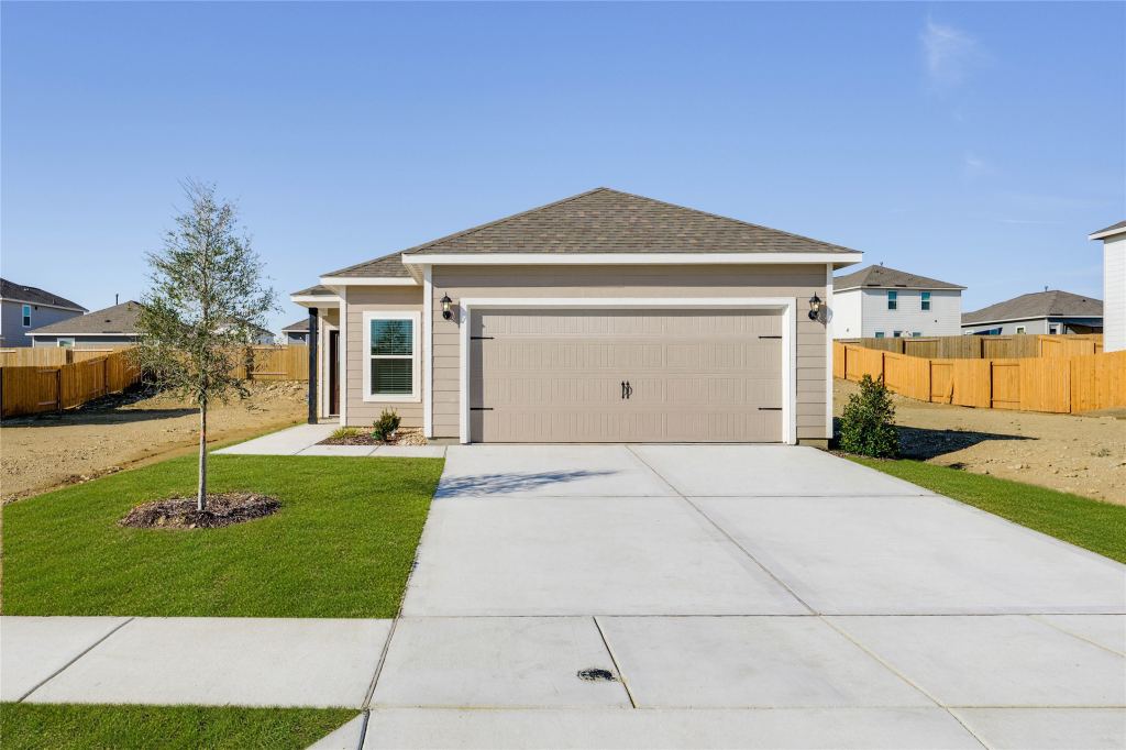 8404 White Wolf Trail, Ponder, TX 76259 — photo 1