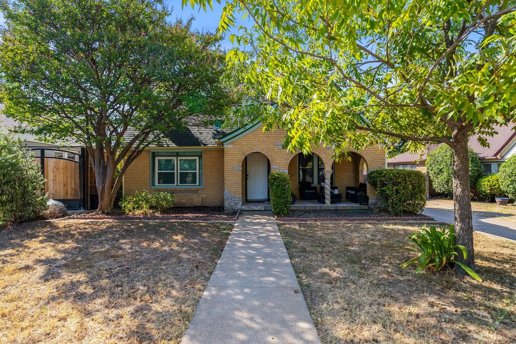 2807 Cain Boulevard, Dallas, TX 75211 — photo 1
