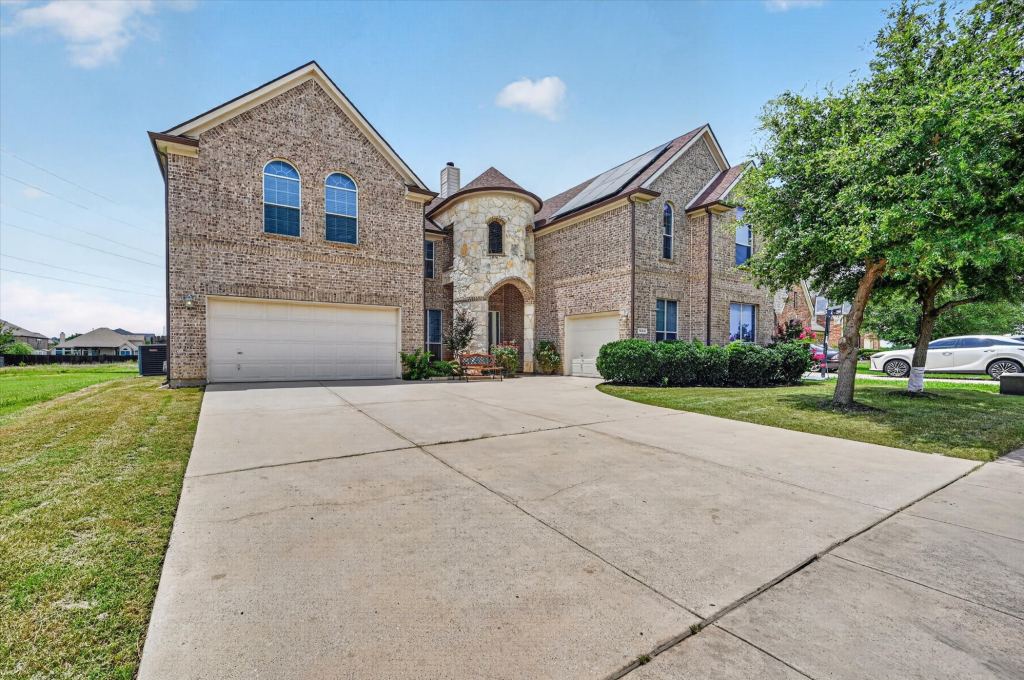 10341 Brunston Road, Fort Worth, TX 76244 — photo 1