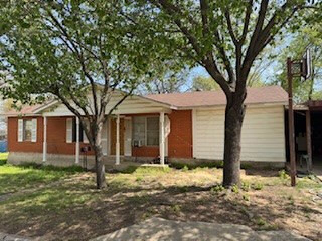 201 Hillcrest Drive, Nocona, TX 76255 — photo 1