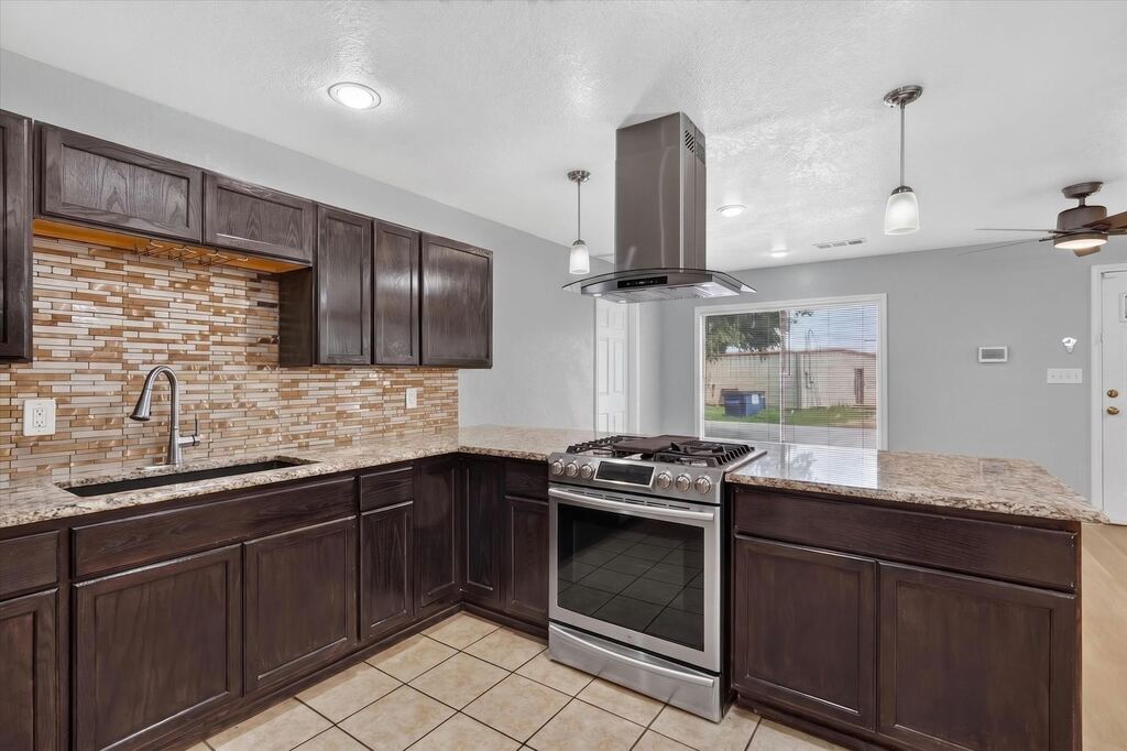 5301 Scoggins Street, Sansom Park, TX 76114 — photo 1