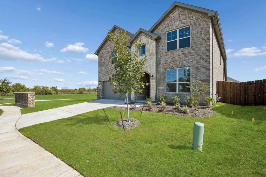 1104 Beaumont Lane
