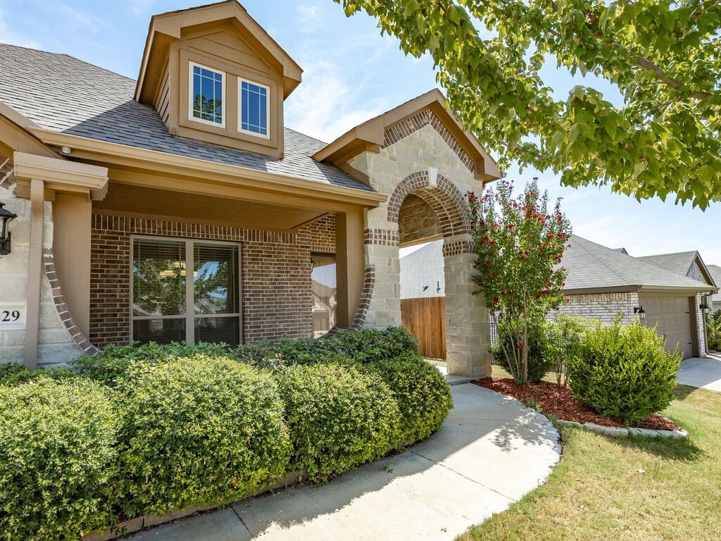 5429 Quiet Woods Trail, Fort Worth, TX 76123 — photo 1