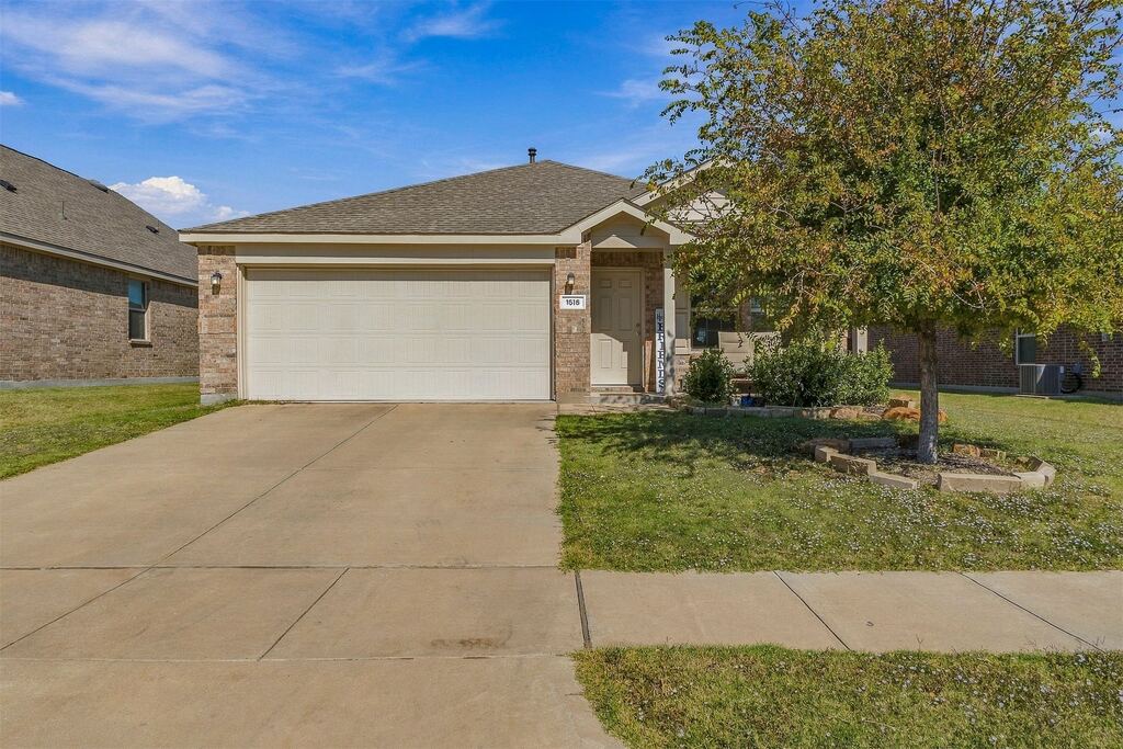 1516 Stonefield Drive