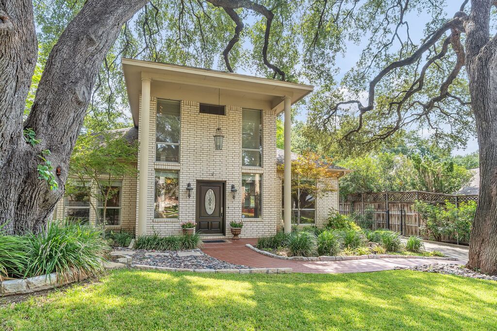 6904 Allen Place Drive, Fort Worth, TX 76116 — photo 1