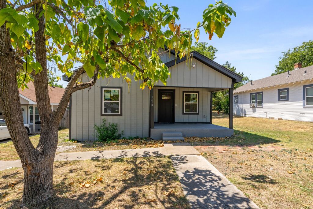 1418 Georgia Avenue, Dallas, TX 75216 — photo 1