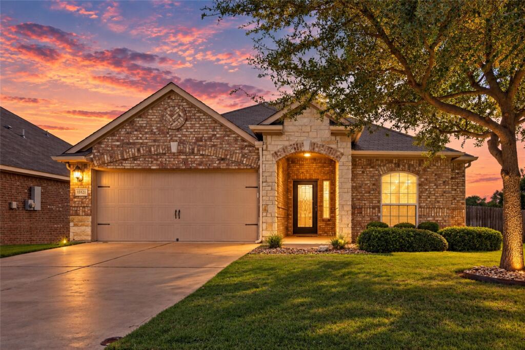 13121 Tower Lane