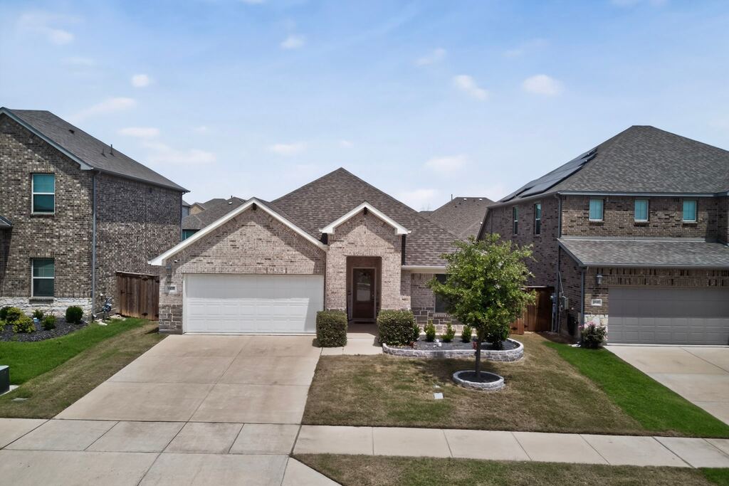 9537 Abington Avenue, Fort Worth, TX 76131 — photo 1
