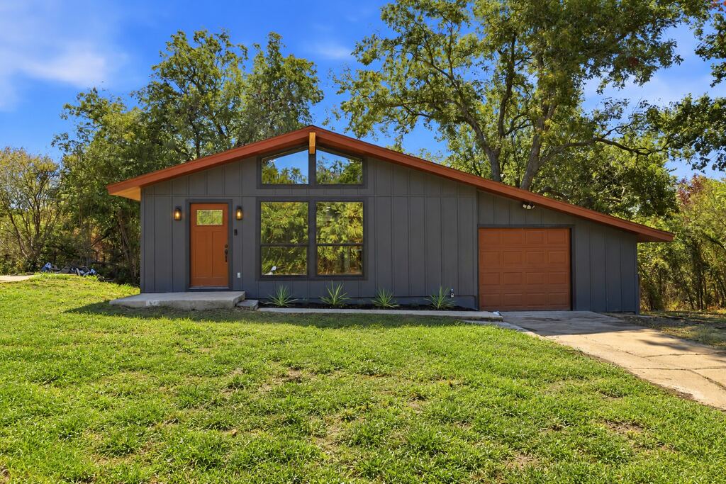 8095 County Road 3415, Lone Oak, TX 75453 — photo 1