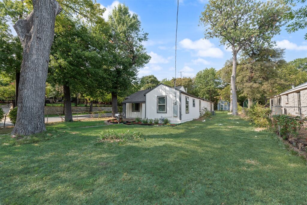 7101 Fairdale Avenue, Dallas, TX 75227 — photo 1