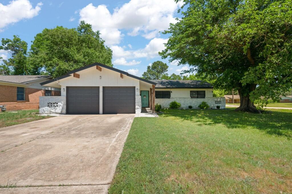 600 Meadowcrest Drive