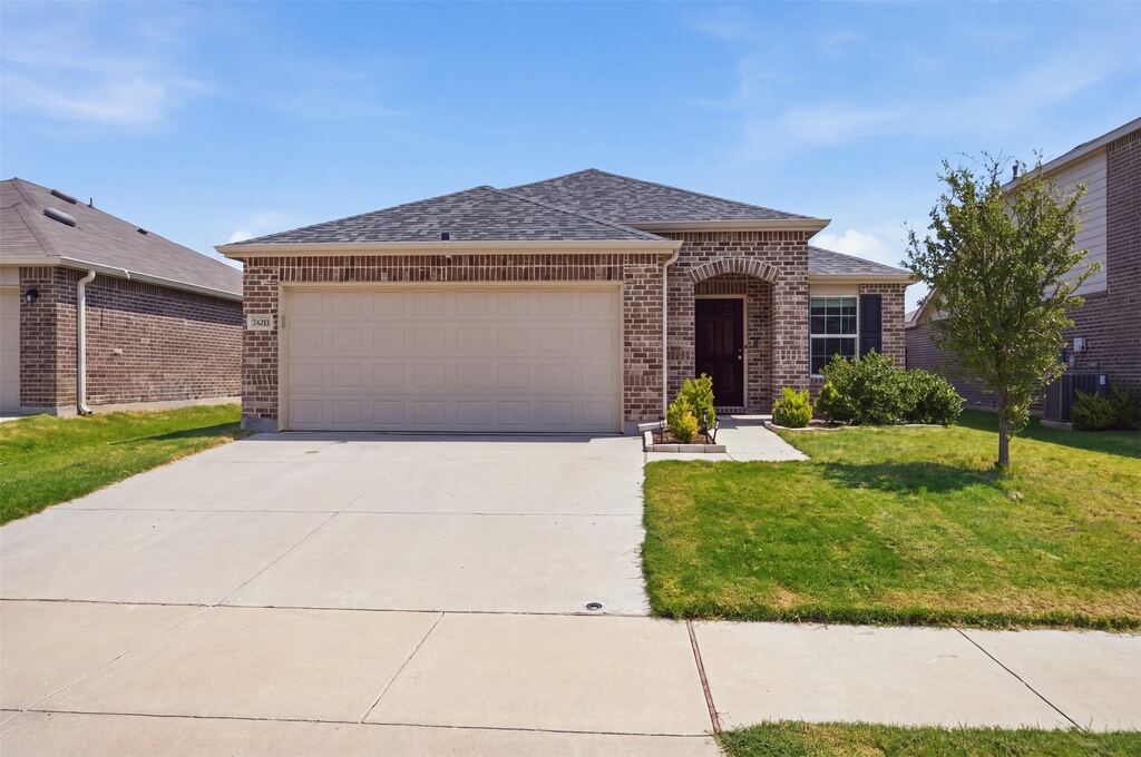 16028 Crews Avenue, Haslet, TX 76052 — photo 1