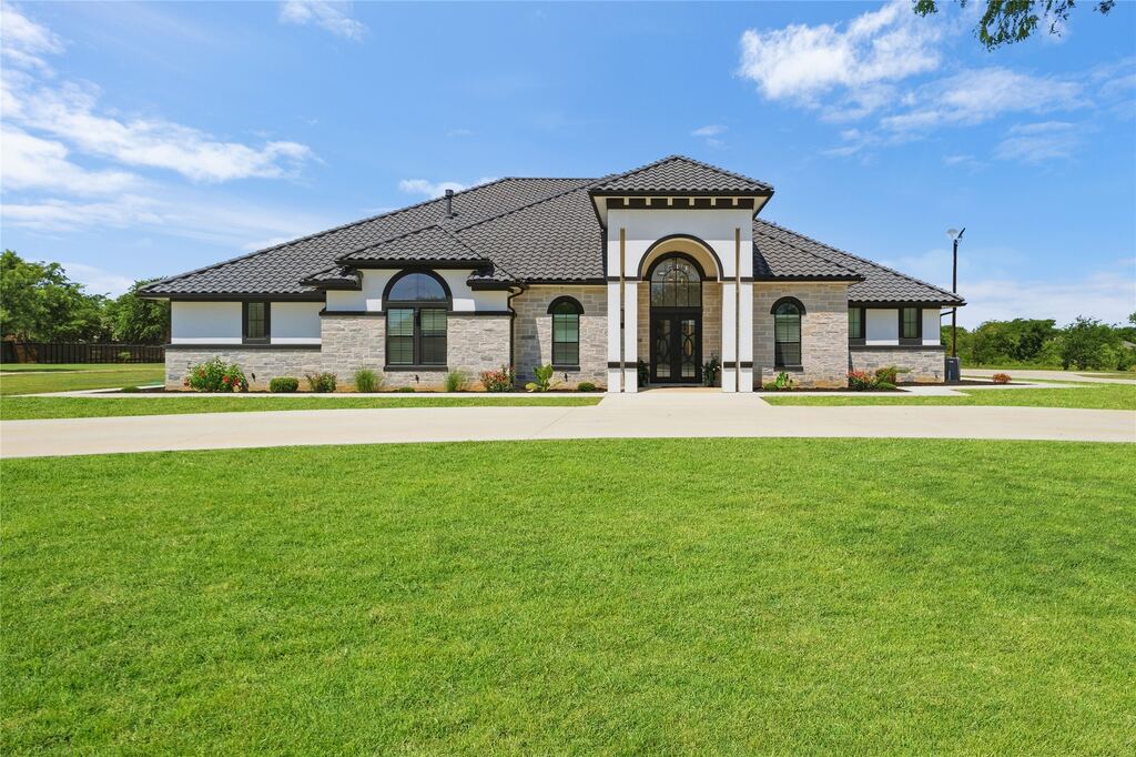 7381 Mesquite Ridge, Sanger, TX 76266 — photo 1