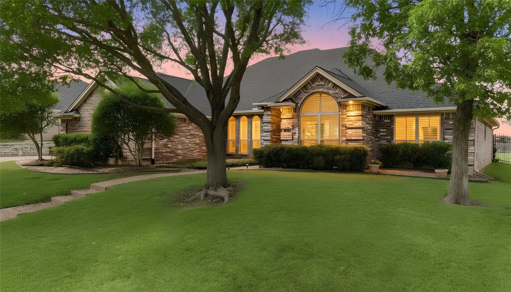 4224 Hollow Creek Court, Fort Worth, TX 76008 — photo 1
