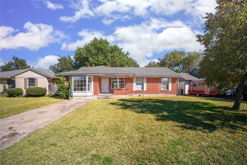 2823 San Marcus Avenue, Dallas, TX 75228 — photo 1