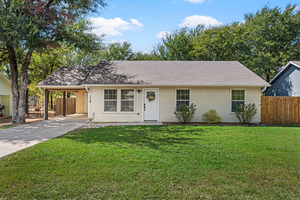 110 Shady Springs Drive, Runaway Bay, TX 76426 — photo 1