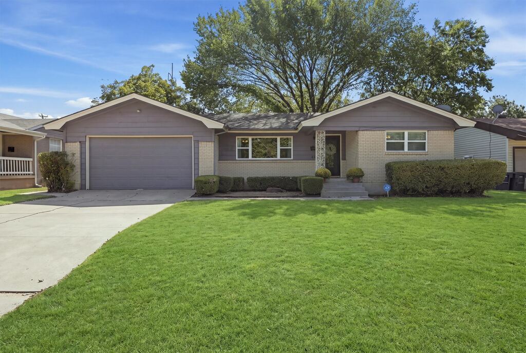 4709 Selkirk Drive, Fort Worth, TX 76109 — photo 1