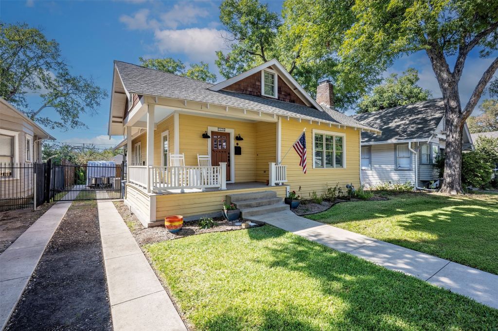 1604 S Adams Street, Fort Worth, TX 76104 — photo 1
