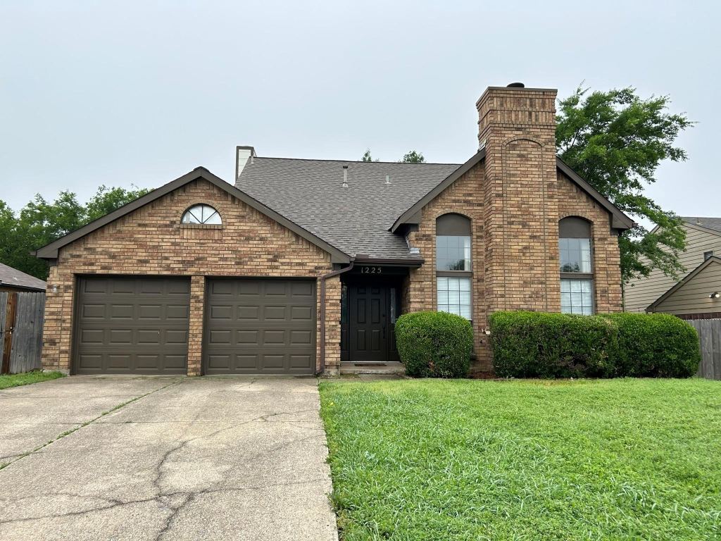 1225 Eaton Lane, Grapevine, TX 76051 — photo 1