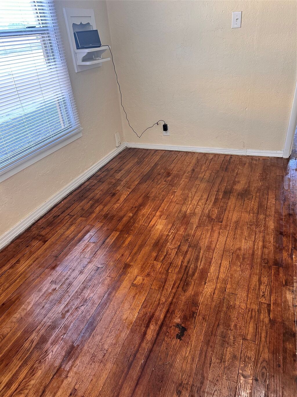 106 N Mill Street, Bowie, TX 76230 — photo 1