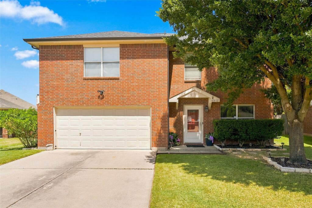 4917 Trail Hollow Drive, Fort Worth, TX 76244 — photo 1