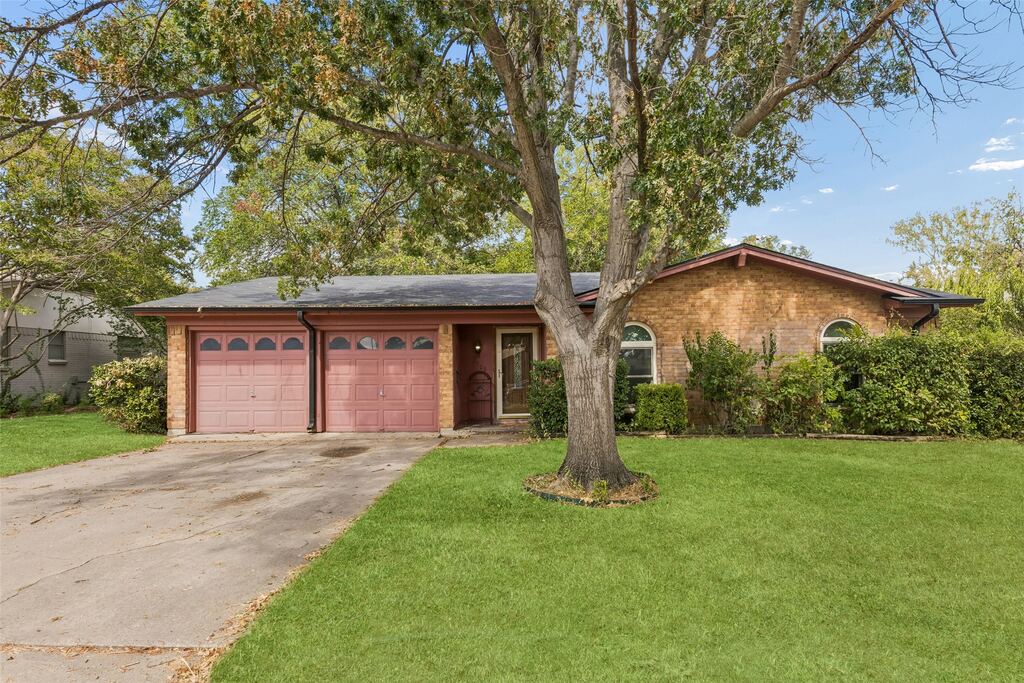 2508 Denbury Drive, Fort Worth, TX 76133 — photo 1