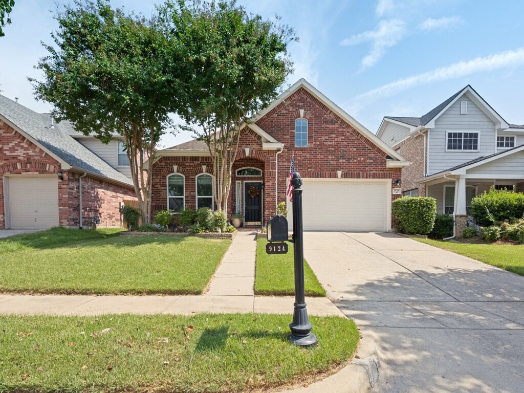 9124 Chardin Park Drive, Fort Worth, TX 76244 — photo 1